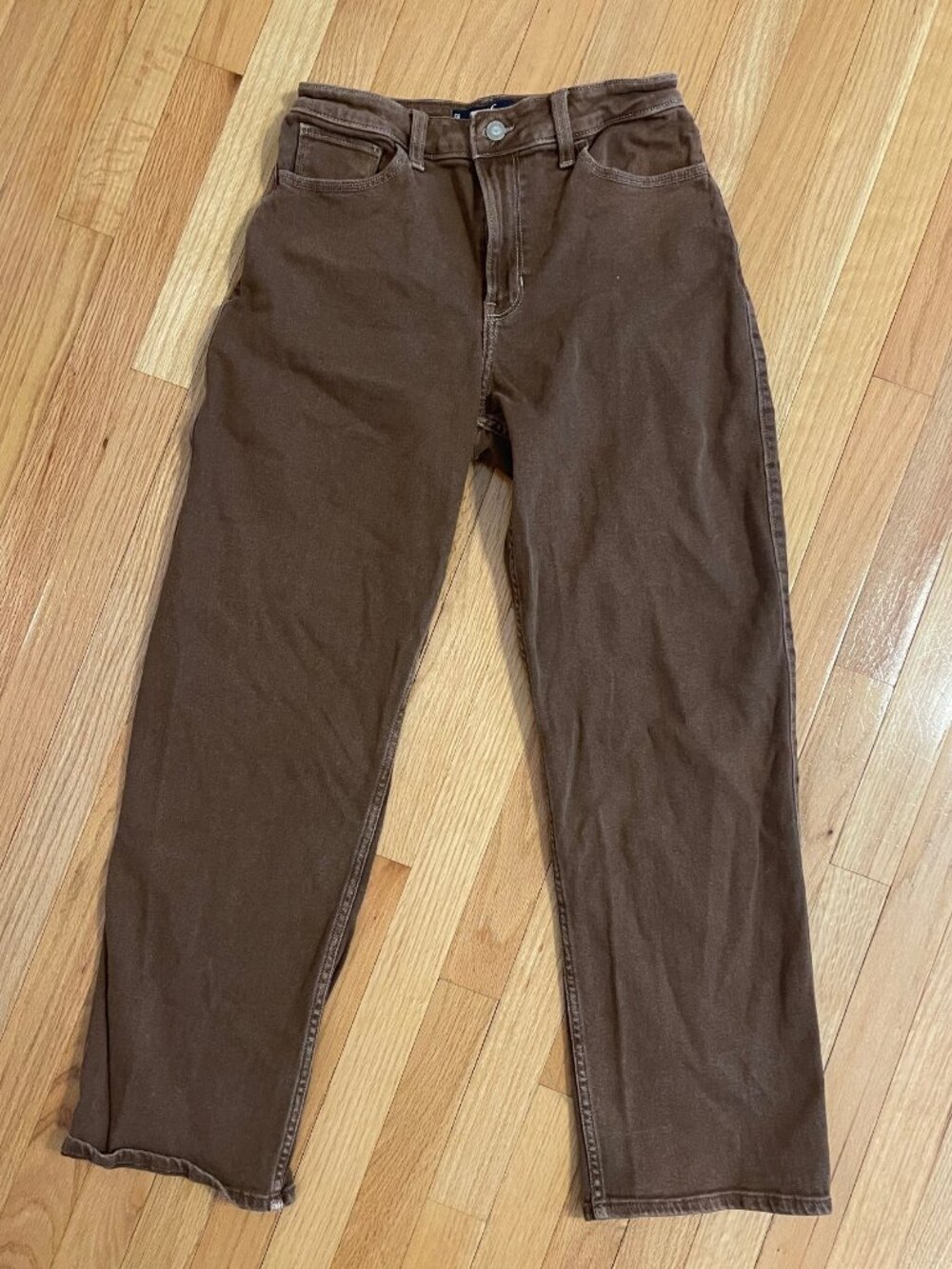 Hollister Ultra High Rise Dad Jean - Brown 6R